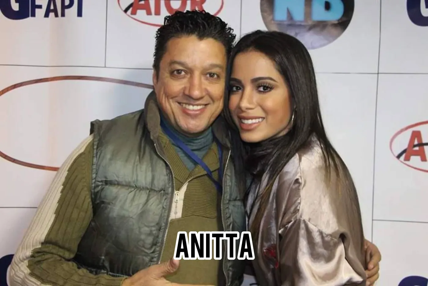 Pedrinho com artista
