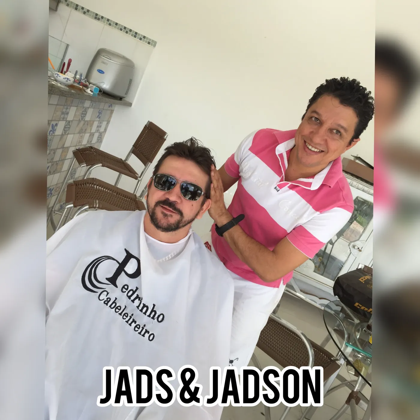 Pedrinho com artista