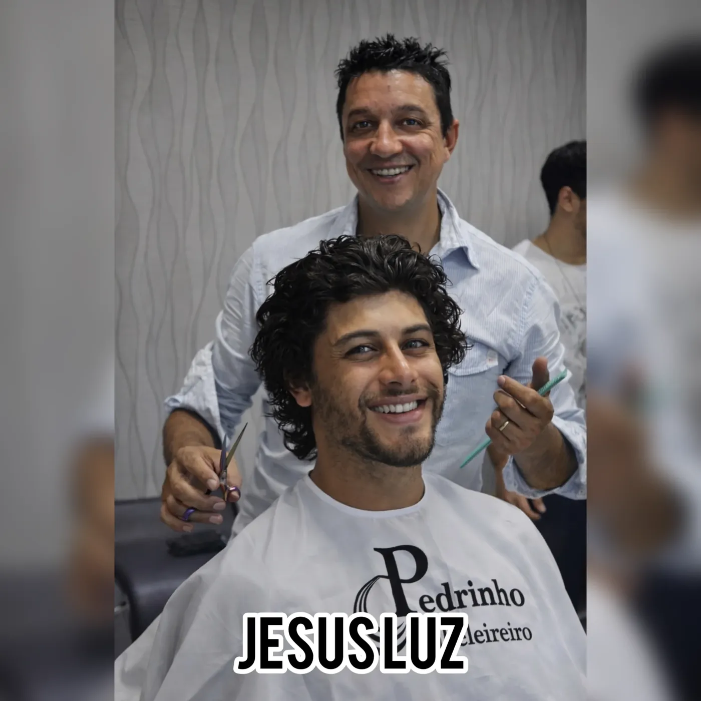 Pedrinho com artista